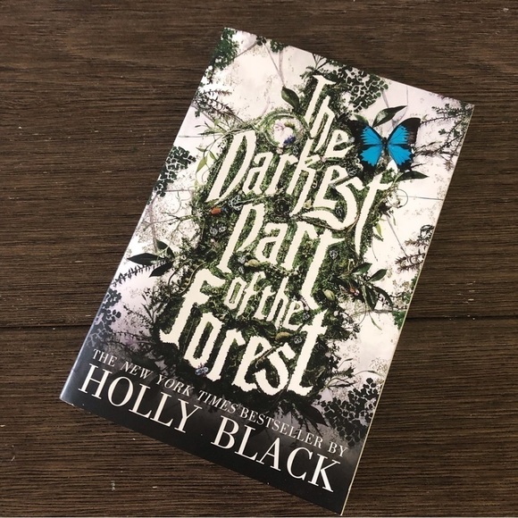 The Darkest Part of the Forest by: Holly Black paperback book - Picture 1 of 6